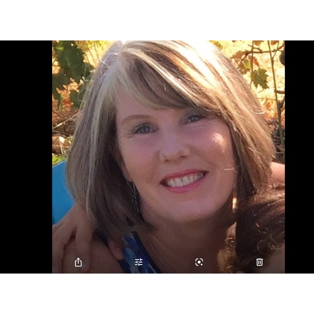 Meet your Posher, Debbie